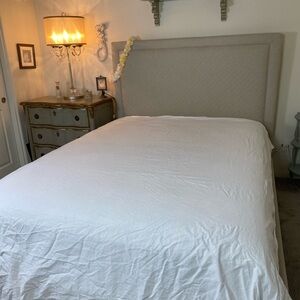 Wamsutta White Flat sheet - Soft Cotton Queen Size